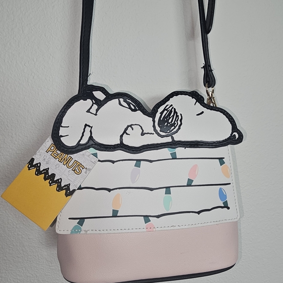 Snoopy | Bags | Peanuts Snoopy Crossbody Bag Pink And White | Poshmark
